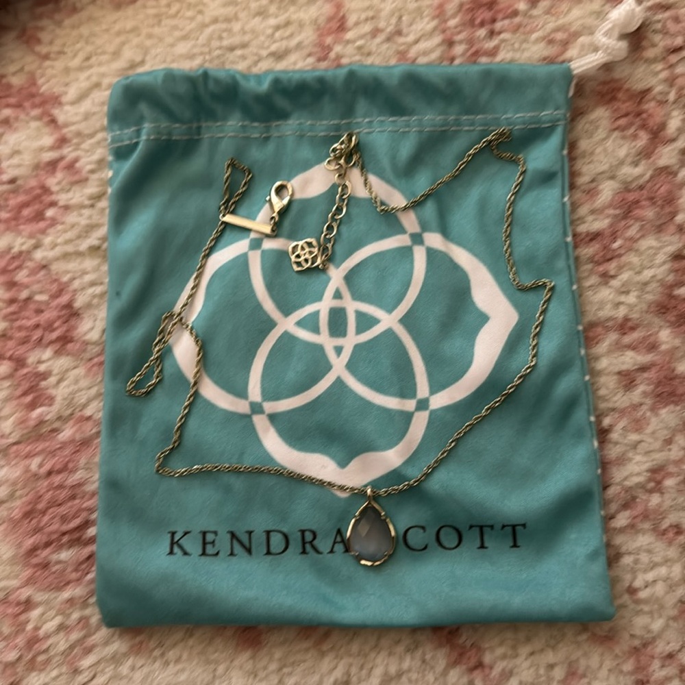Kendra Scott necklace grey
